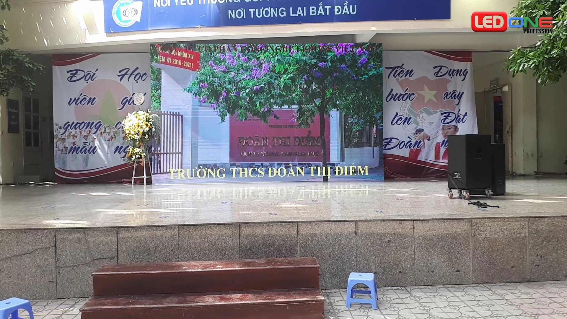 Màn hình Led trong suốt là gì?