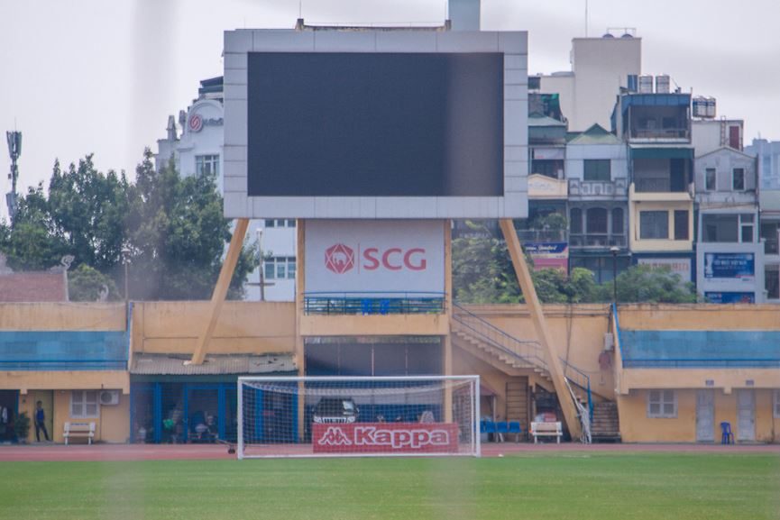 Màn hình LED P16 ngoài trời tại sân vận động Hàng Đẫy