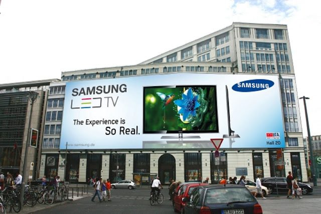 Màn hình LED ngoài trời P10 fullcolor là gì?