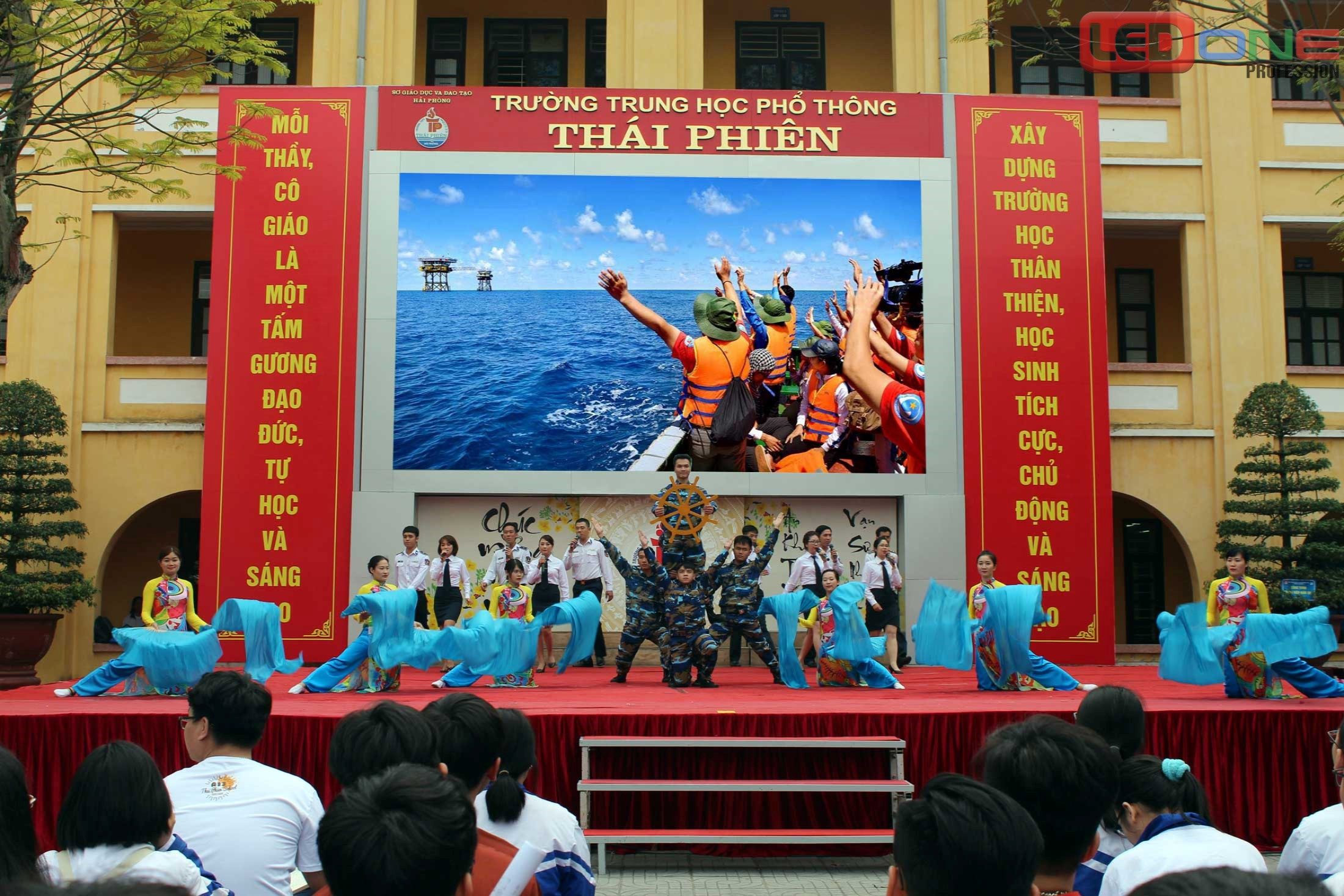 Thi công màn hình Led P4.81 ngoài trời